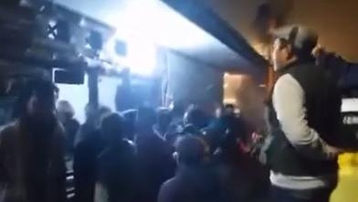 Tangkapan layar video antrean masuk Bromo dari Pos Jemplang.