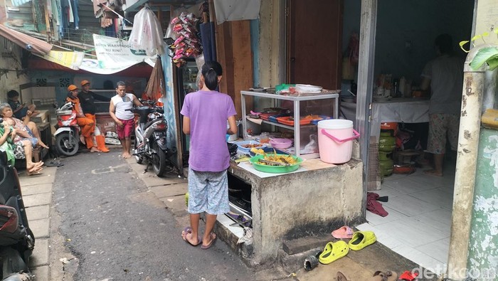 Banjir di Kebon Pala, Jakarta Timur, mulai surut.