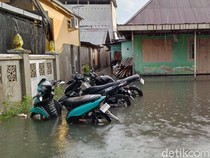 Banjir Setinggi Lutut Rendam Rumah Warga di Kota Selatan Gorontalo