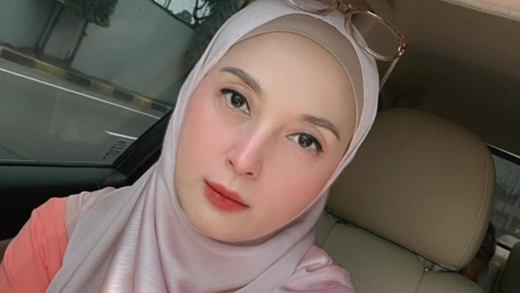 Della Puspita Merasa Aneh Kalah Gugatan Lawan Qemil Zein
