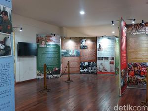 Video Melihat Galeri Budaya Indonesia Tionghoa di Bandung