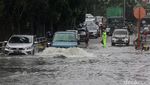 Jalan Latumenten Grogol Banjir, Arus Lalu-lintas Tersendat