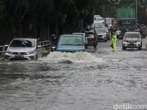 Waspada Komponen Mobil Hybrid Rusak saat Terabas Banjir, Ini Tips Amannya