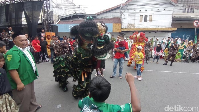 Kemeriahan resepsi harlah NU di Kota Tasikmalaya.