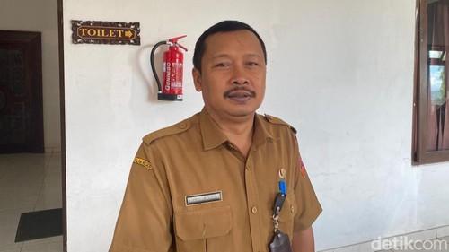 Kepala Disbudpar Kabupaten Karangasem I Putu Eddy Surya Artha, Rabu (29/1/2025). (I Wayan Selamat Juniasa)