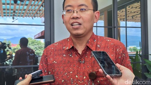 Kepala OJK NTB Rudi Sulistyo.