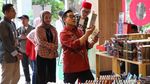 Momen Cak Imin Bermain Gamelan hingga Beli Kopi di TMII