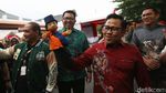 Momen Cak Imin Bermain Gamelan hingga Beli Kopi di TMII