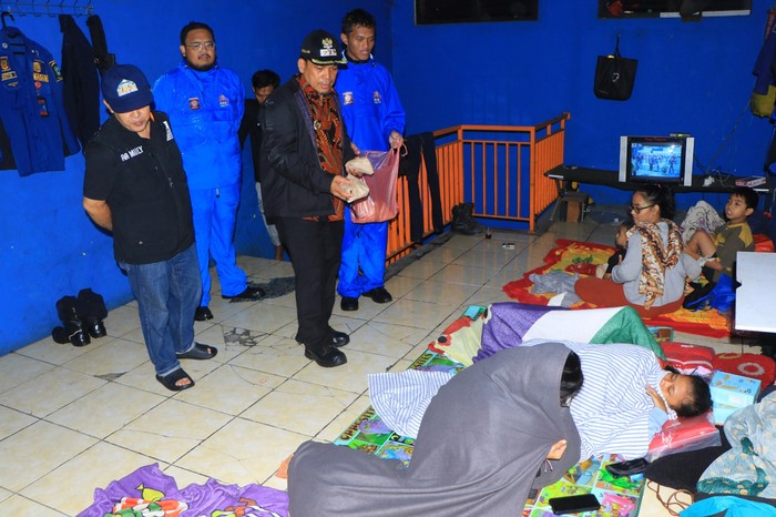 Pemkot Tangerang Gerak Cepat Evakuasi Warga yang Terdampak Banjir