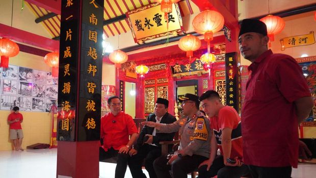 Kapolres Probolinggo Kota Bersama Forkopimda Cek Perayaan Imlek di Klenteng Tri Dharma