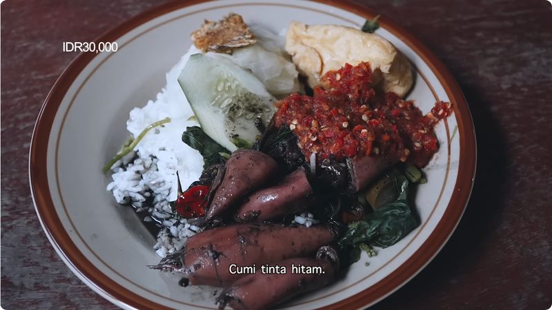 Ria SW merekomendasikan sego tempong yang enak di Banyuwangi
