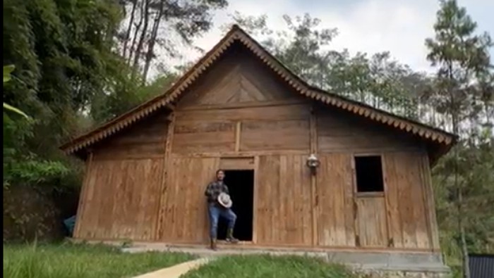 Rumah Hutan Dodit Mulyanto