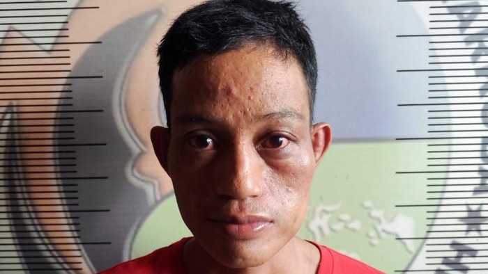 Septian alias Kong.