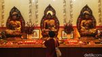 Suasana Ibadah Imlek di Vihara Gayatri Depok