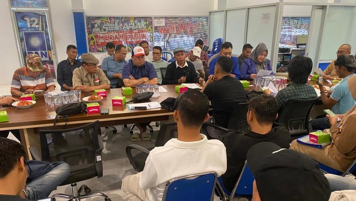 Tim Helmi-Mian terima laporan soal calo jabatan.