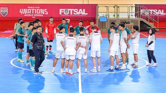 Timnas Futsal Indonesia menggelar latihan di Jakarta International Velodrome jelang 4 Nations World Series 2025.