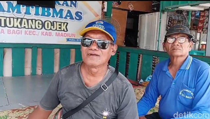 Tukang ojek di lokasi penemuan benda diduga bom di minimarket Dumpil arah Tol Madiun.