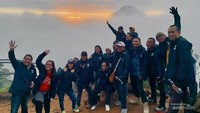 Para pemburu matahari.