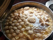 Apakah Penjual Bakso Gerobakan Perlu Punya Sertifikasi Halal?