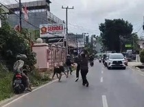 Video: Dar Der Dor! Momen Polisi Lumpuhkan Pelaku Curanmor di Lampung