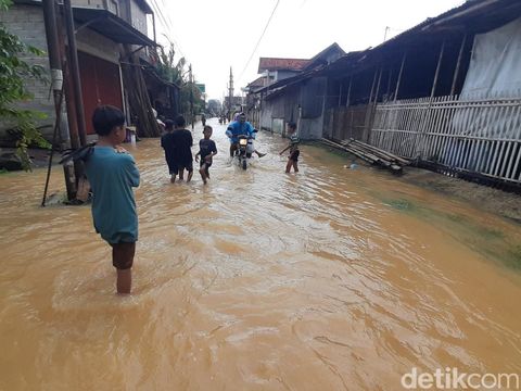 Banjir di Desa Mejobo, Kecamatan Mejobo, Kabupaten Kudus, Kamis (30/1/2025) pagi.