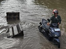 Traveler yang Mau ke Kota Tua Hati-hati, Beberapa Titik di Jakbar Banjir
