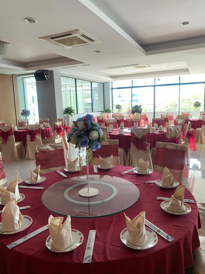 Berusia 100 Tahun, Eka Ria Masih Jadi Resto Legendaris Favorit di Jakarta Berusia 100 Tahun, Eka Ria Masih Jadi Resto Legendaris Favorit di Jakarta