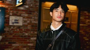 Potret Devano Danendra yang Doyan Makan Mie Instan dan Steak