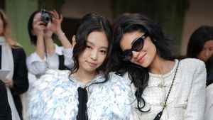 Foto: Fabulous Front Row! Adu Gaya Artis di Paris Fashion Week Couture 2025