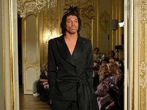Anak Heidi Klum Debut Jadi Model di Paris Fashion Week Disebut Nepo Baby