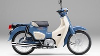 Hadir sebagai model perpisahan, Honda Super Cub 50 Final Edition dijual terbatas dengan jumlah unit yang tak disebutkan. Konsumen yang berminat membelinya harus menyiapkan mahar 297 ribu yen atau sekira Rp 31,2 jutaan. Foto: Doc. Honda JP.