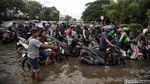 KBN Cakung Cilincing Banjir, Kemacetan Mengular