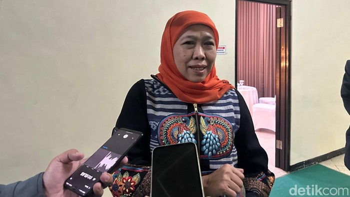 Khofifah Indar Parawansa.