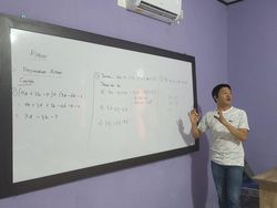 Cerita Kompol Tatang Bikin Bimbel Gratis untuk Siswa di Lubuklinggau