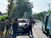 WN China Tabrak Pemotor di Jalan Denpasar-Gilimanuk
