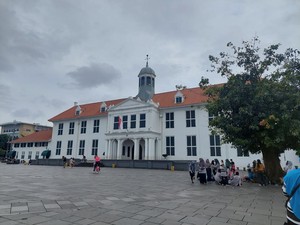 Video: Saat Turis Asal Jerman dan Skotlandia Terpesona dengan Kota Tua