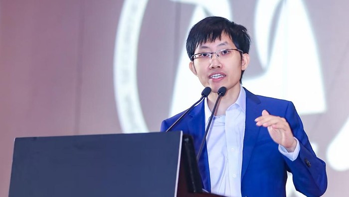SHANGHAI, CHINA - AUGUST 30: Liang Wenfeng, founder of startup DeepSeek, delivers the keynote speech during the 10th China Private Equity Golden Bull Awards on August 30, 2019 in Shanghai, China. (Photo by VCG/VCG via Getty Images)