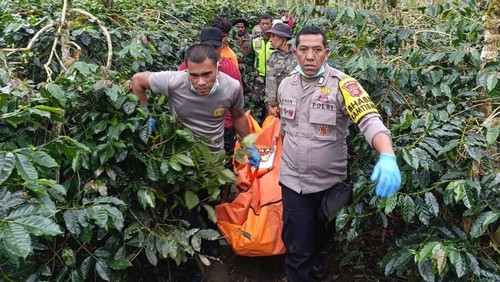 Mayat wanita ditemukan dalam drum terkubur di kebun kopi di Bener Meriah. (Foto: dok Polres Bener Meriah).