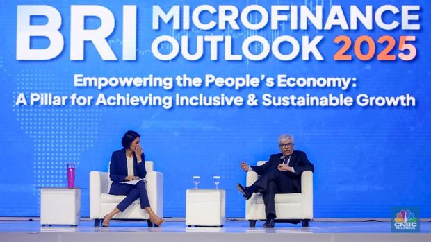 Nobel Prize Economic Science, Paul Romer dalam acara BRI Microfinance Outlook 2025 di Nusantara Hall, ICE BSD, Tangerang, Banten, Kamis (30/1/2025). (CNBC Indonesia/Faisal Rahman)