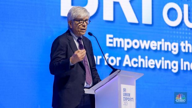 Nobel Prize Economic Science, Paul Romer dalam acara BRI Microfinance Outlook 2025 di Nusantara Hall, ICE BSD, Tangerang, Banten, Kamis (30/1/2025). (CNBC Indonesia/Faisal Rahman)