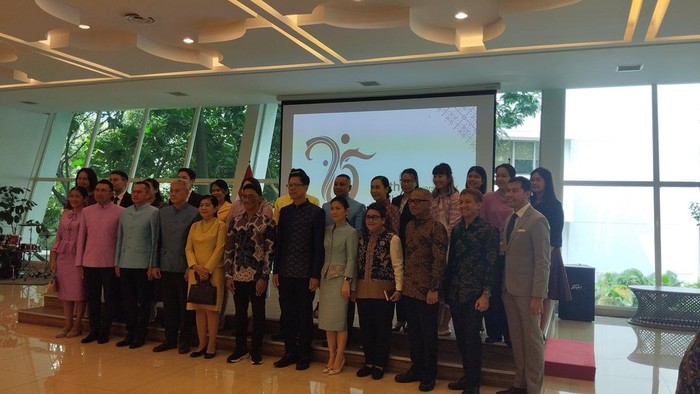 Peluncuran logo Peringatan ke-75 Tahun Hubungan Diplomatik Indonesia-Thailand di Kantor Kemlu
