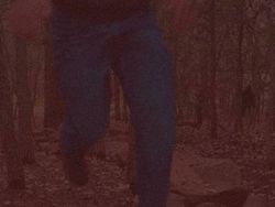 Foto Penampakan Sosok Mengerikan Terekam Kamera Jejak