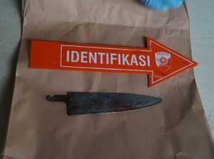 Penampakan Pisau yang Dipakai Dua Gadis Habisi Nyawa Toikin di Subang