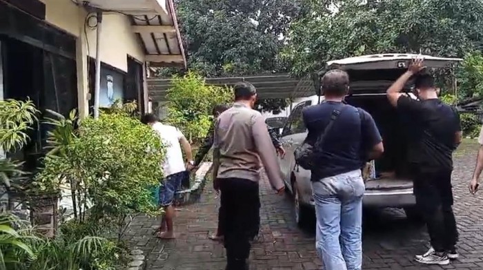 Penangkapan sindikat pembobol ATM di Probolinggo