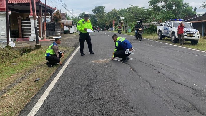 TKP kecelakaan motor dengan bus di Wuryantoro, Wonogiri, Kamis (30/1/2025).