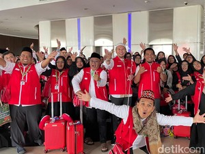 Transmart Berangkatkan Pemenang Program Umroh dan Libur ke Turki Hari Ini