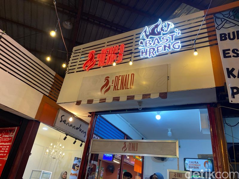 Ayam Renald