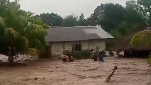 Banjir di Desa Naitae, Kecamatan Fatuleu Barat, Kabupaten Kupang, NTT. (Foto: Istimewa)
