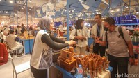 Terdapat berbagai kategori yang akan dipamerkan pada ajang ini, yakni F&B, fashion, kerajinan tangan hingga produk teknologi. Ada juga berbagai promo menarik yang bisa dimanfaatkan baik di lokasi pameran maupun melalui platform e-commerce.