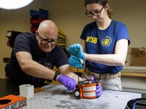 Kotak Hitam Pesawat yang Tabrakan dengan Black Hawk Ditemukan